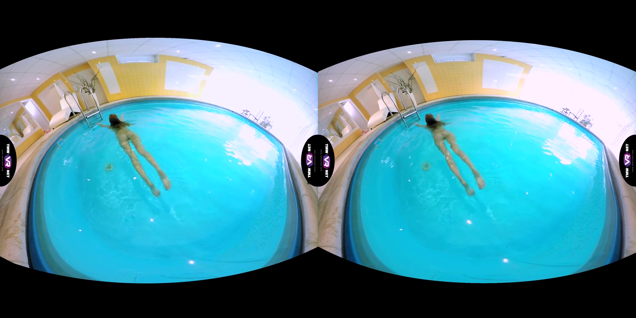 Nancy A in Blonde Enjoys Solo Play In A Pool - TmwVRNet