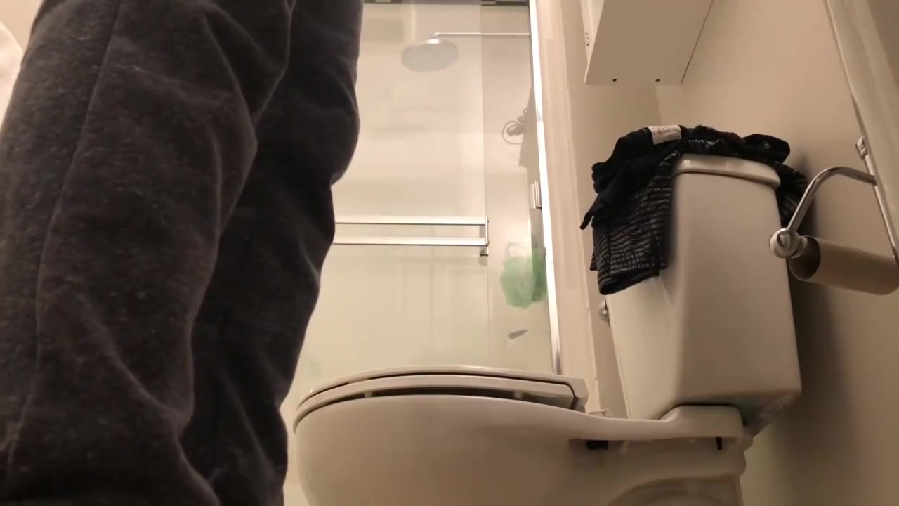 Bubble Butt teenager 18+ SPIED in the shower! Cant believe im doing this to her
