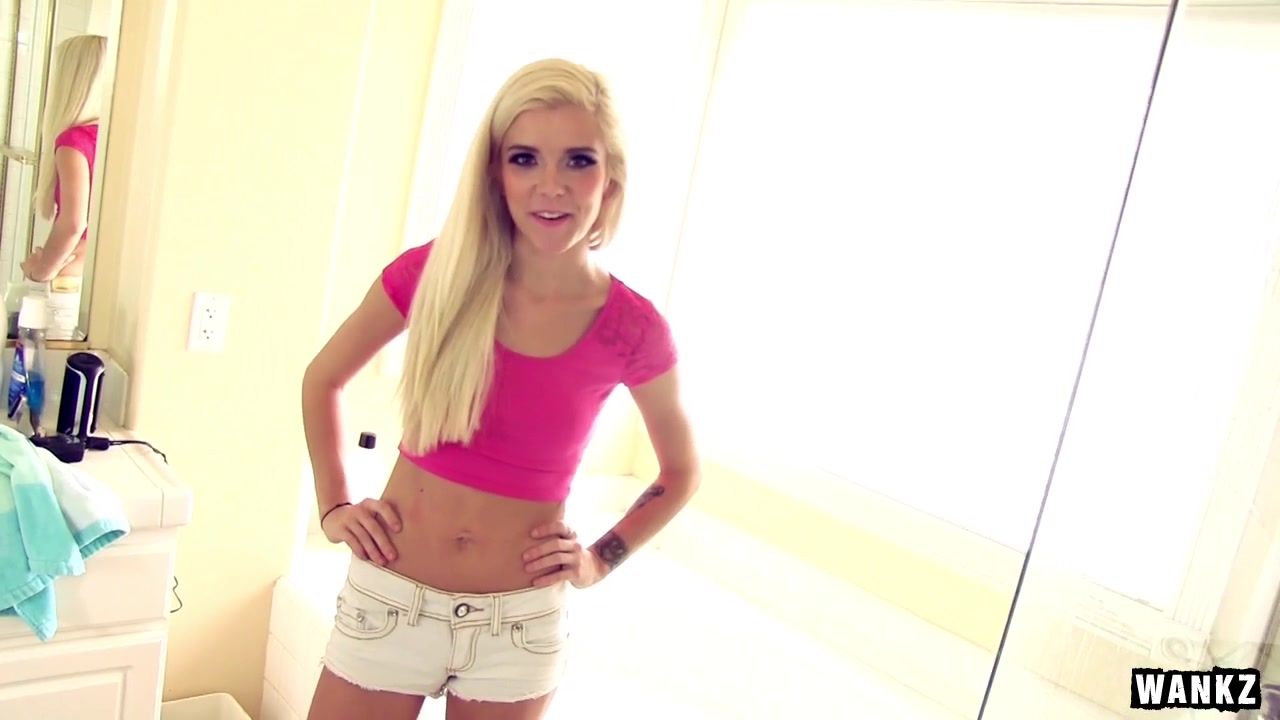 WANKZ- Halle Von Solo Fucks Her Snatch