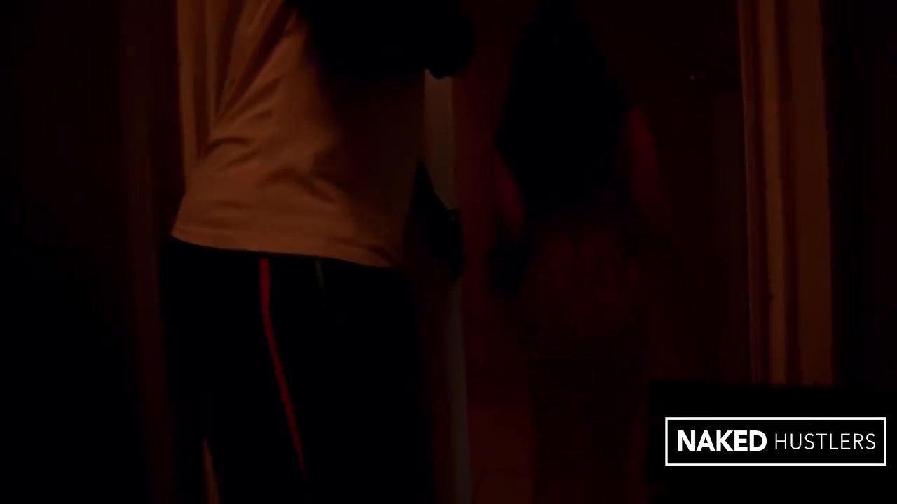 Milf Wife Told Her Husband She Only Wants Black Dick So I Come Over 3x A Week To Fuck Her 10 Min With Louie Smalls, Mia Mi And Violette Blakk