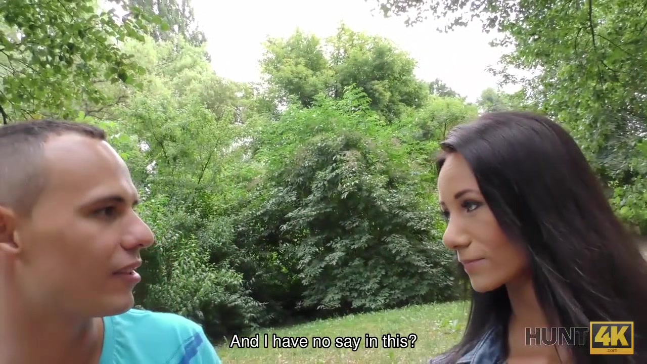 HUNT4K. Brunette hottie Liliane sucks strangers dick for cash
