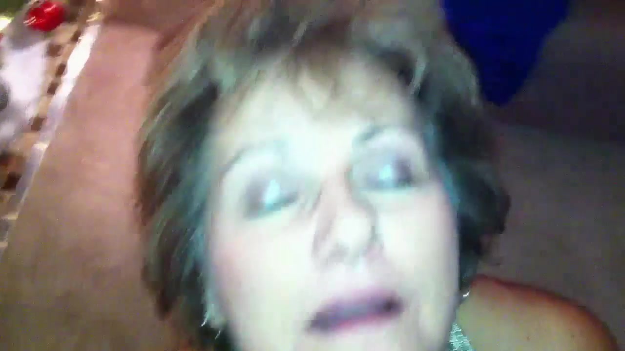 AUNTIE BLISS IS CUMMING TO TOWN - Stripping and Sucking Unde - BustyBliss