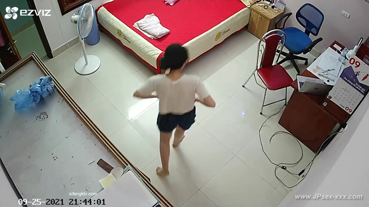 chinese girls dormitory.3