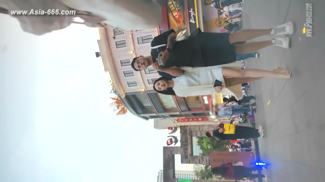 peeping chinese amateur upskirt.165