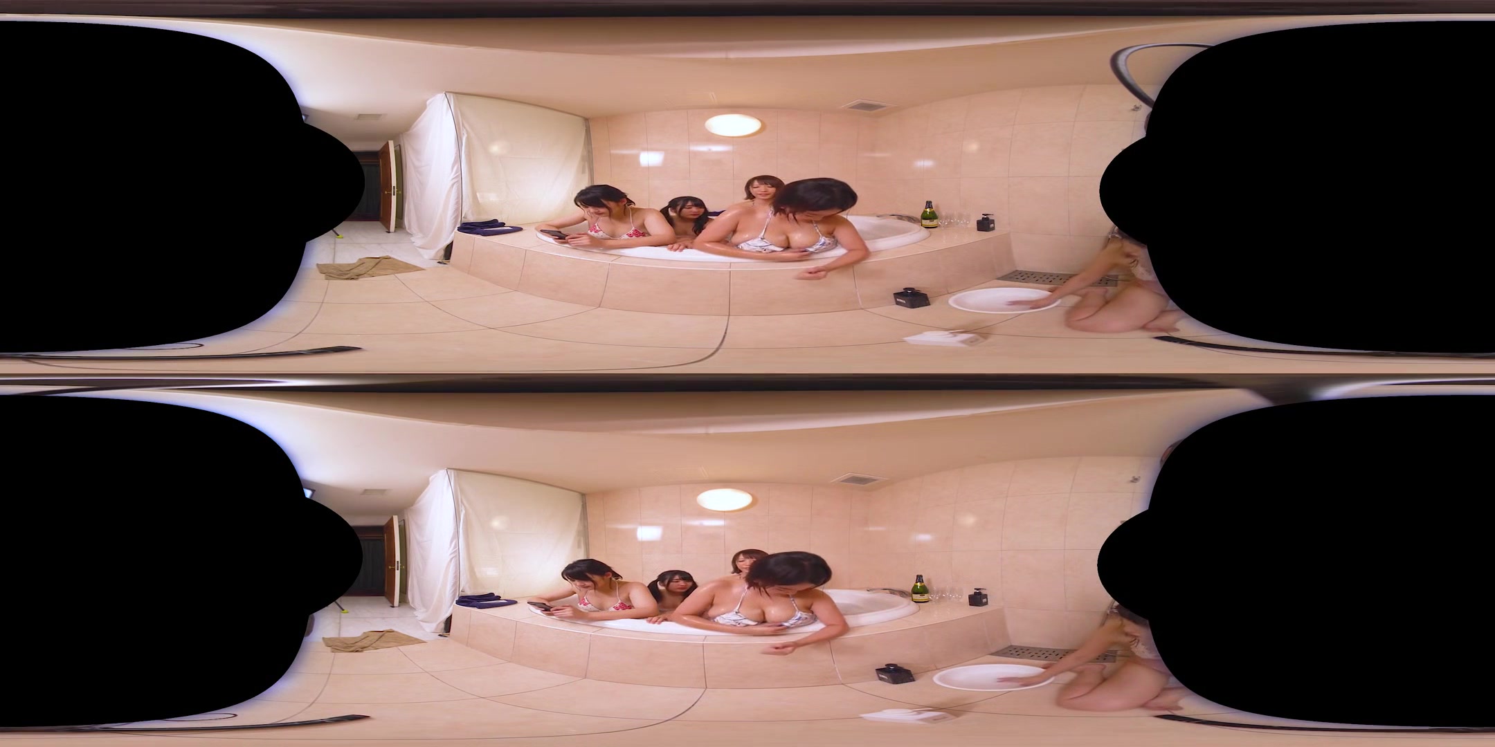 VR Gravure Idols Association Vol. 2: Bath Party - Japanese Teen Lesbian Group Bath Tease