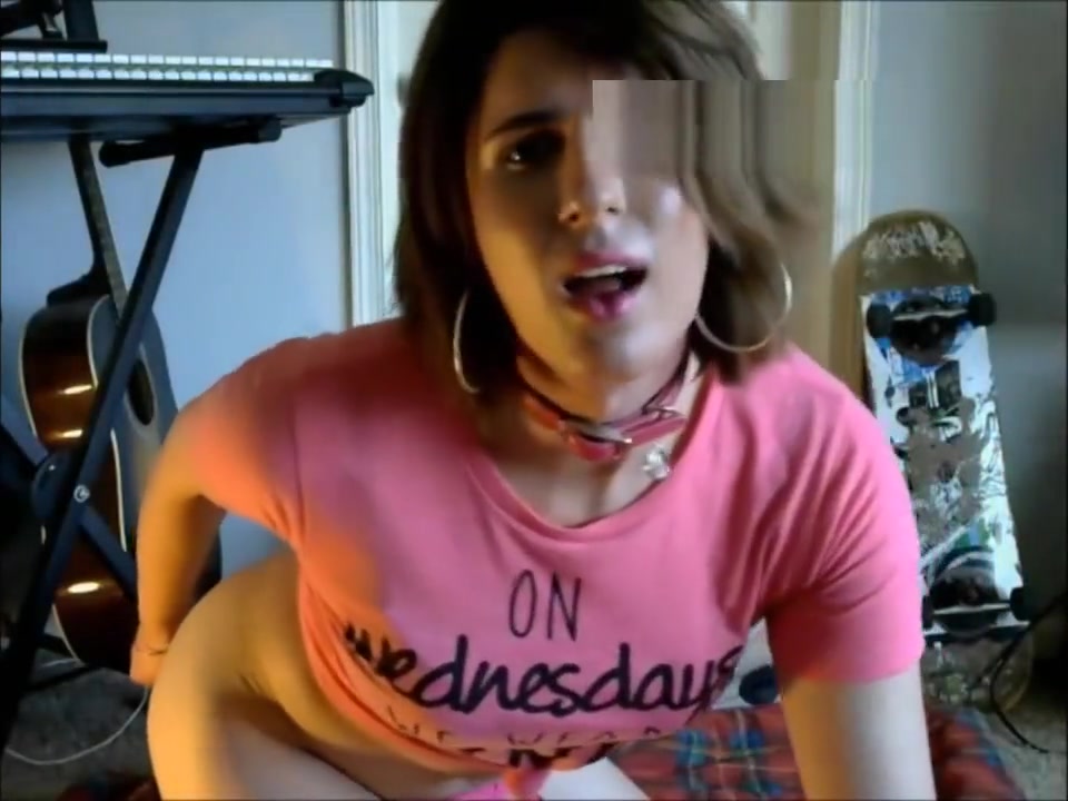 tranny hoe Jasey Rae Plays With Herself