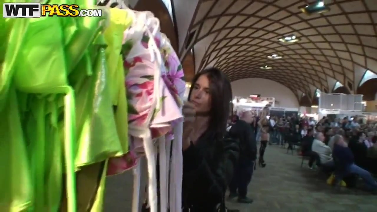 Shopping brings its share of pussy tasties