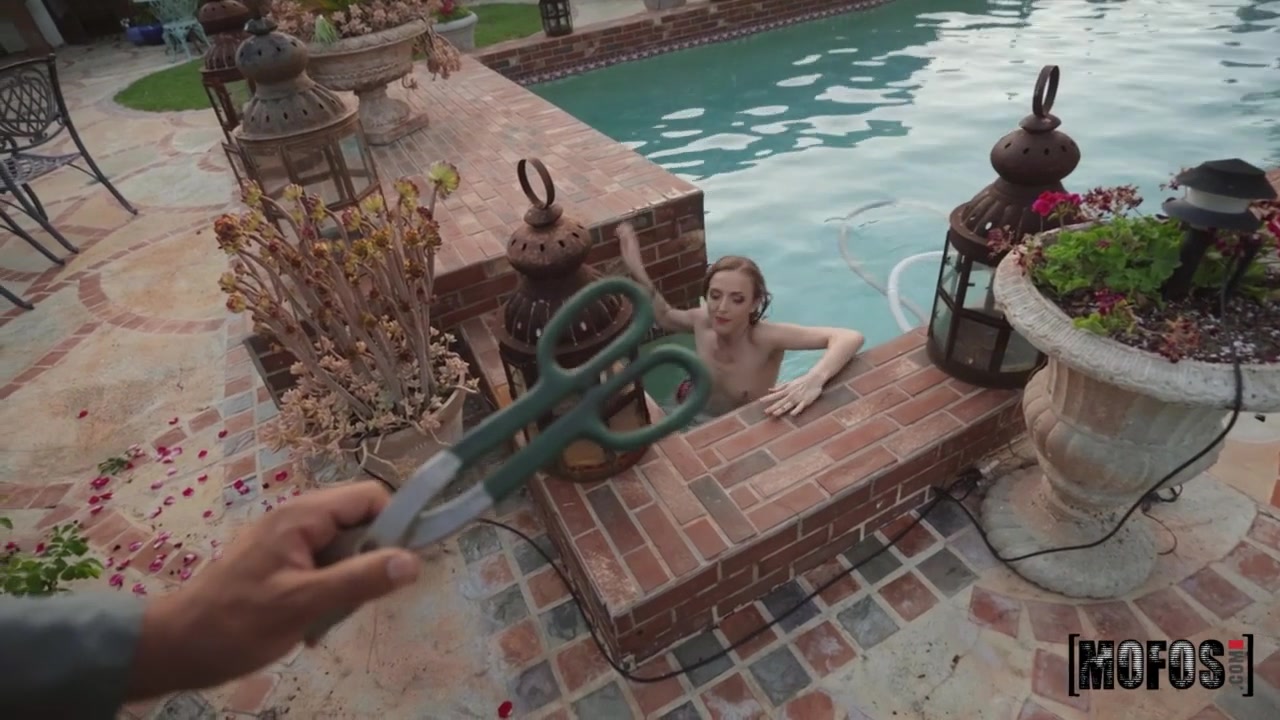 Karla Kush & Ricky Johnson in Gardener's Gone Wild - MofosNetwork