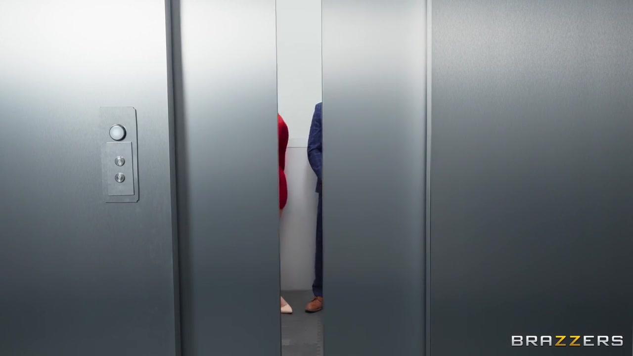 Will Pounder - Redhead Sinatra Monroes Elevator Fuck