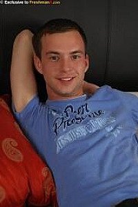 Watch Skyler Lee videos