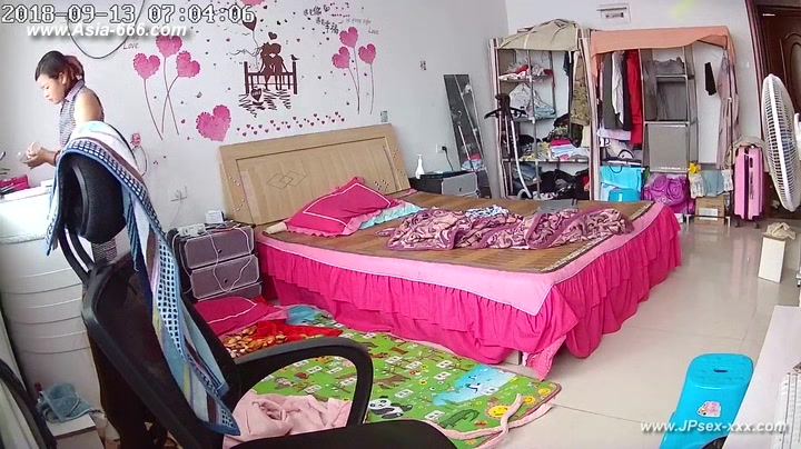 Hackers use the camera to remote monitoring of a lover's home life.334