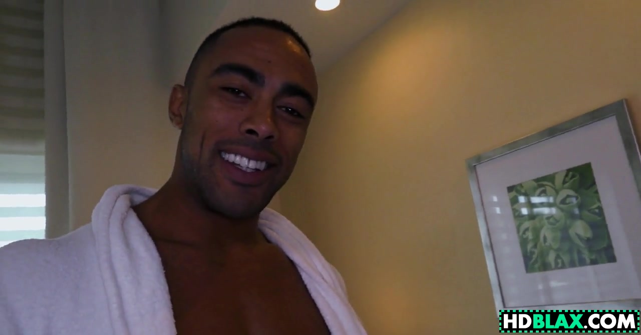 Amateur Kali Kavalli gets black penis