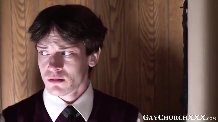 Catholic Priest Pounds Religious Twink After Eating His Ass