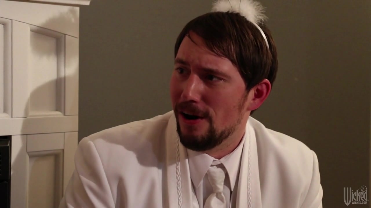 Kendall Karson In Right Amount Of Wrong, Scene 5