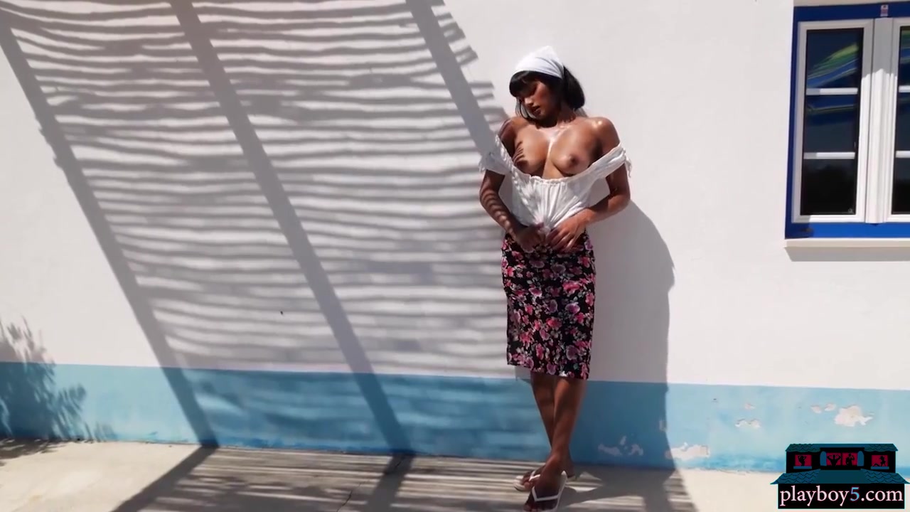 Angel Constance - Curvy Indian Milf Model Strips Fully Naked Outdoor