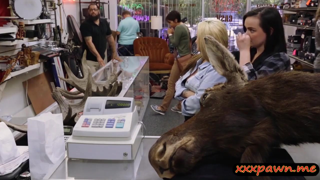Lesbian Couple Fucking With Nasty Pawn Guy In Storage R