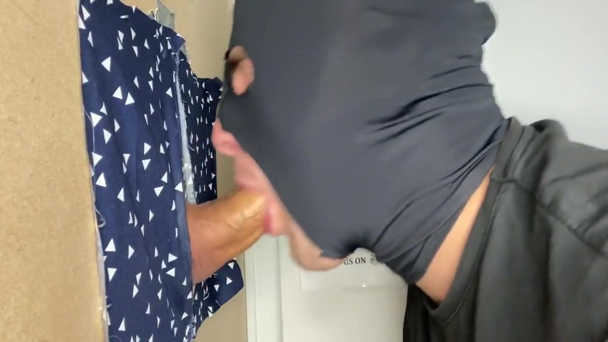 Diqsuqr - Gloryhole Sucking A Regular Client