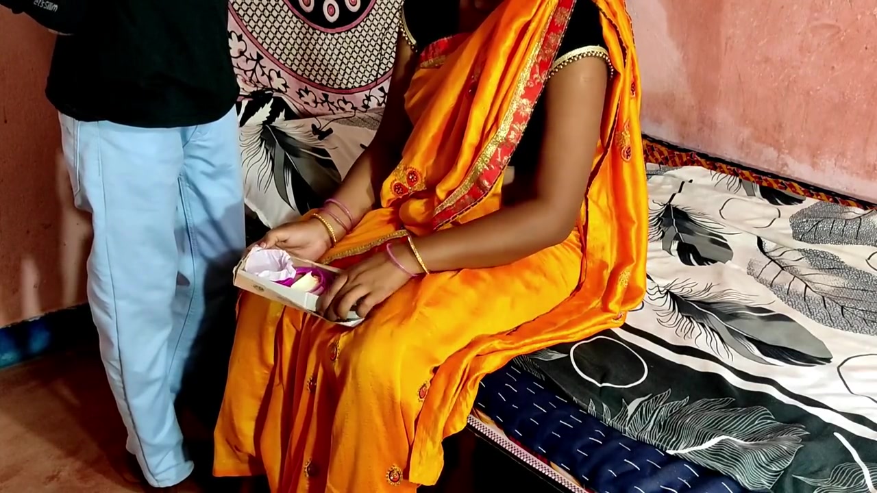 Desi Cute Bhabhi Had Sex With Hunk Devar While She Horny