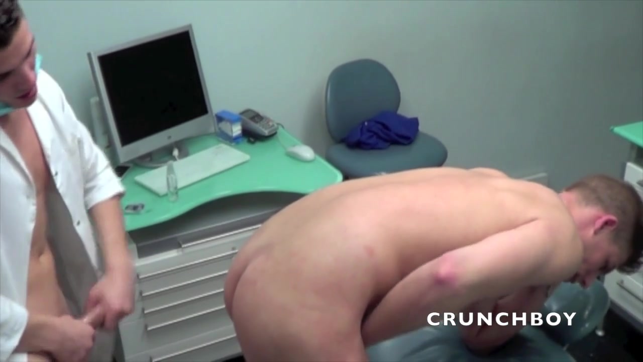 Sunny fucked his dentist at the medical center - CrunchBoy