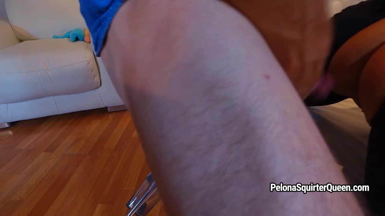 Pelona Squirter Queen - First Anal With Fan