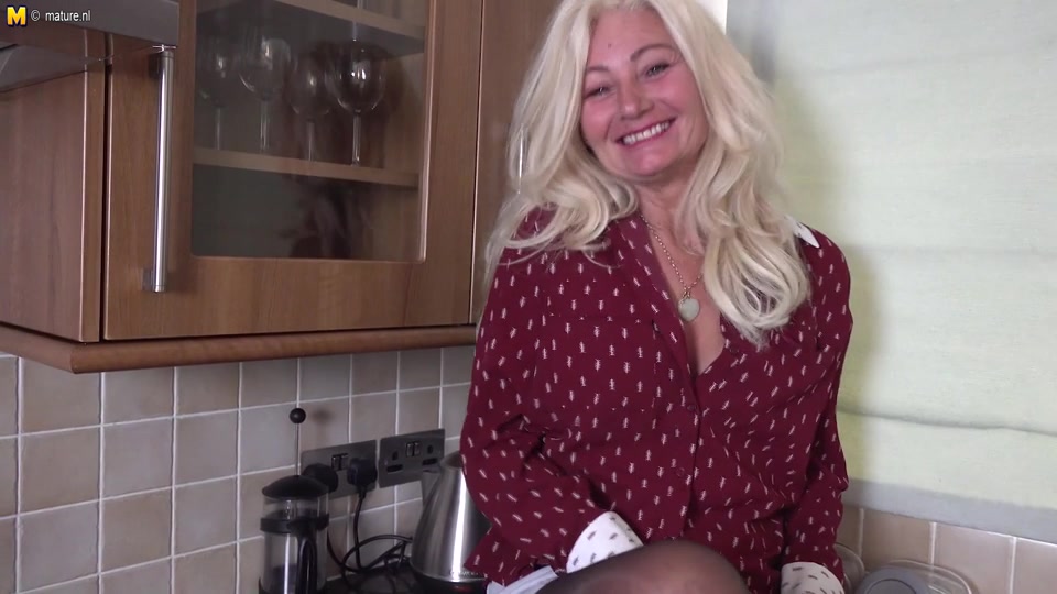 Hairy Mature Cougar Fucking And Sucking Her Toy Boy - MatureNL
