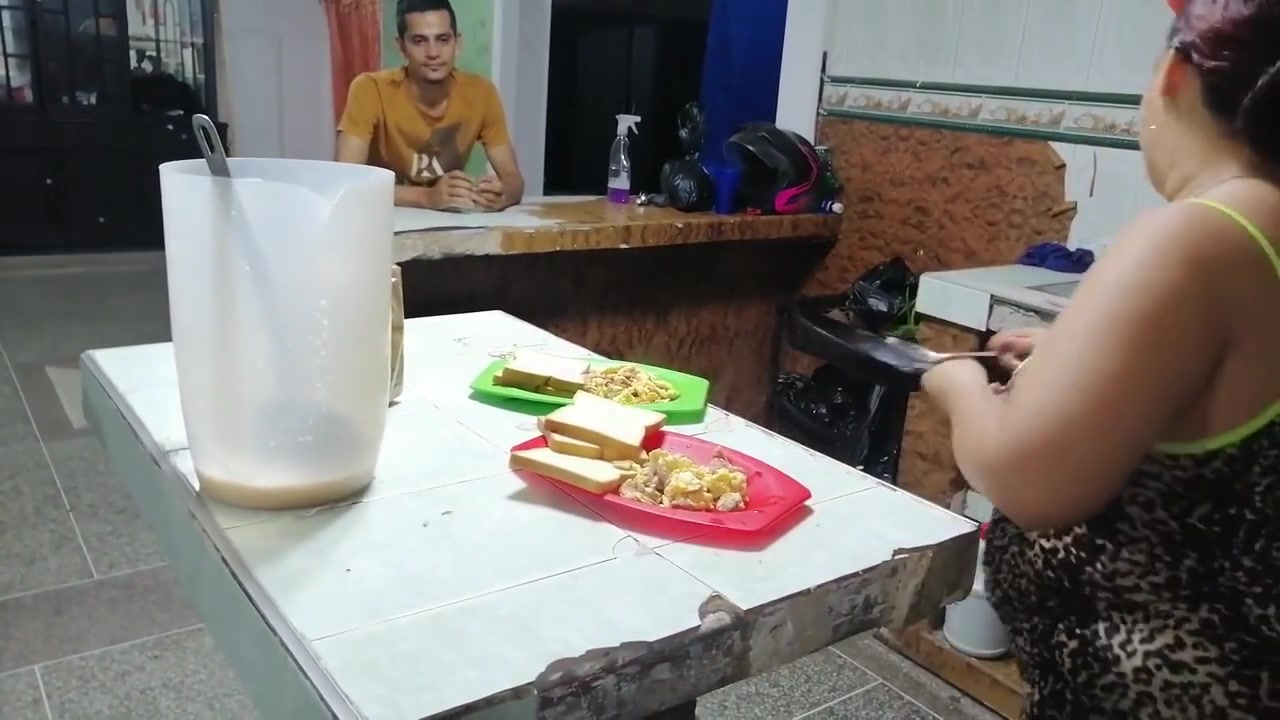 Le Enseno Como Follar Duro A Mi Hijastro