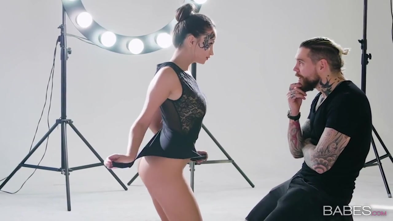 Alyssia Kent - Impressive Sex In Black Lace Bodysuit Enjoys Cunnilingus And Anal Fuck
