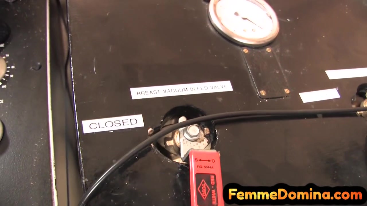 Latex CFNM MILF gives BDSM sub vacuum cocktoying lesson
