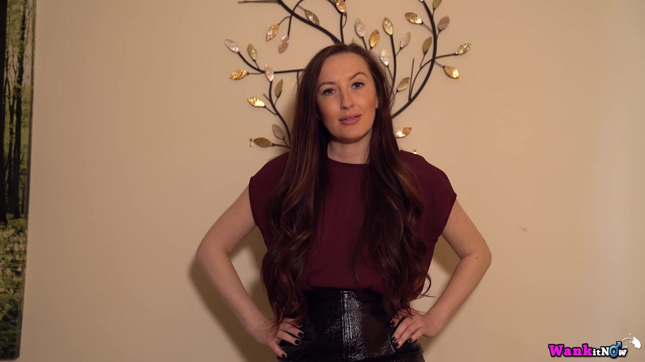 Sophia Smith - Desperate To Sell - Sexy Videos - WankitNow
