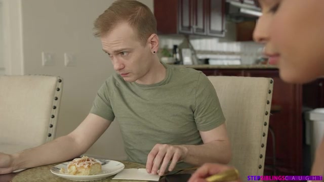 Stepbros A Shooter - S18:E7 - Stepsiblingscaught