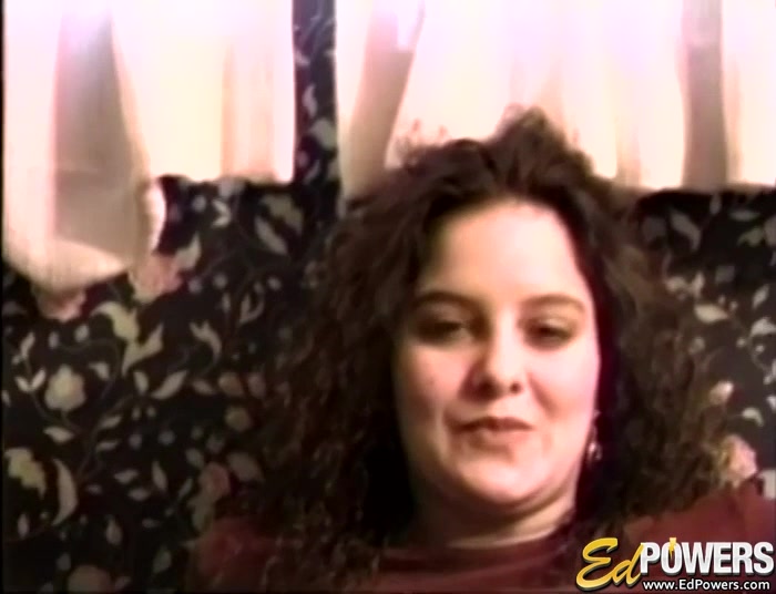 Hairy vintage teens 18+ have a steamy threeway with a deviant