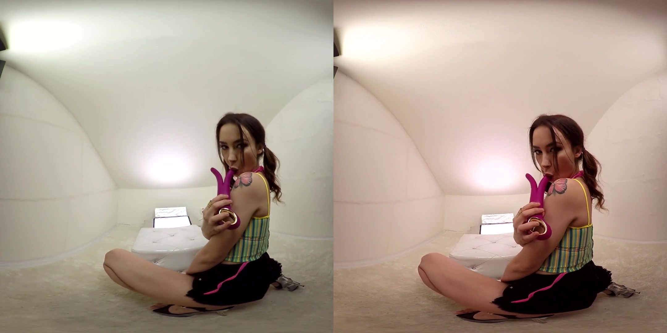 Free Dee in Petite Lara Ferry Cums on Her Vibrator - BravoModelsMedia