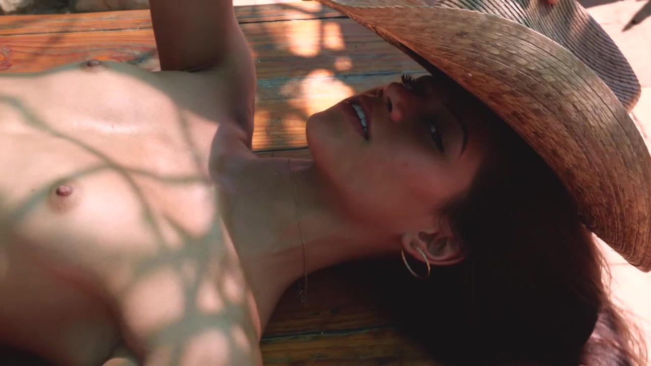 Hannah Le in Relaxing Ranch - PlayboyPlus