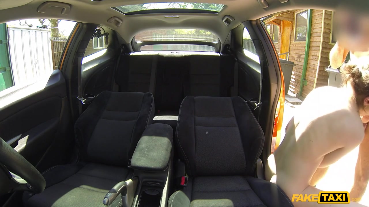 Tina - FakeTaxi