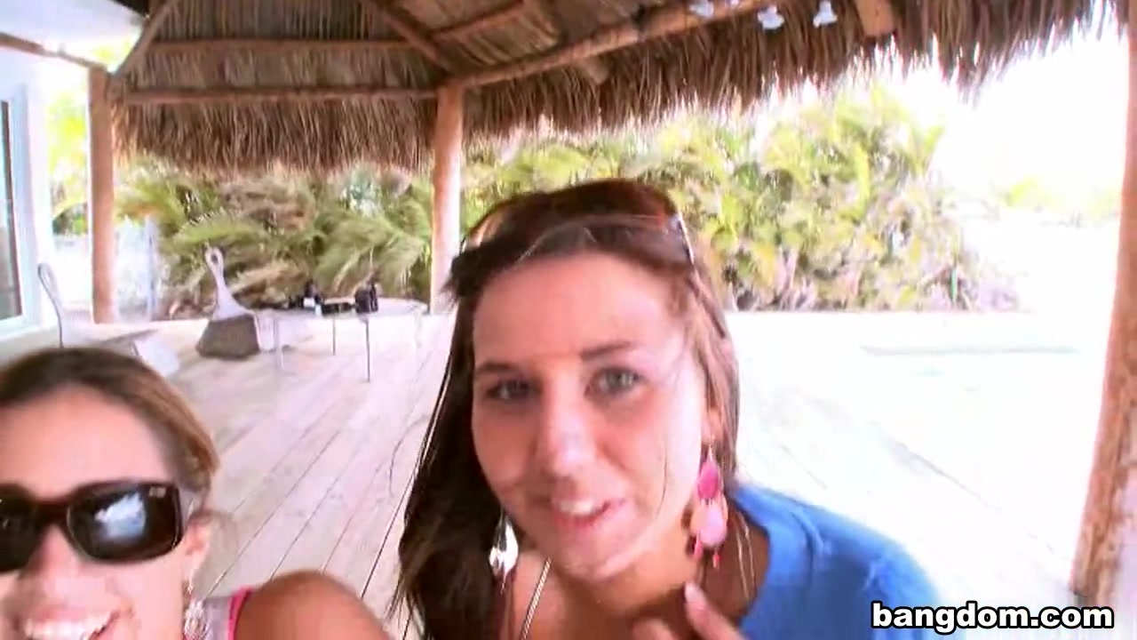 Nena and Lexxxi Make a Porno!