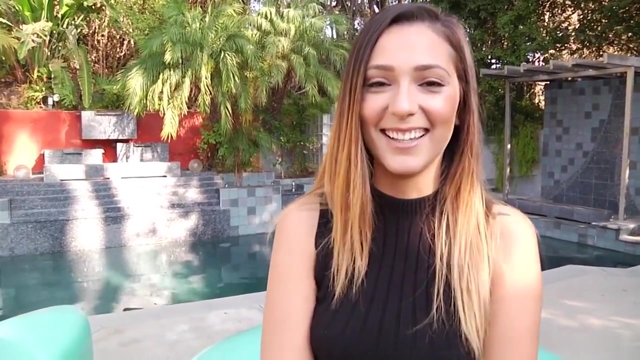 Takes Hardcore Anal Pounding - Jaye Summer