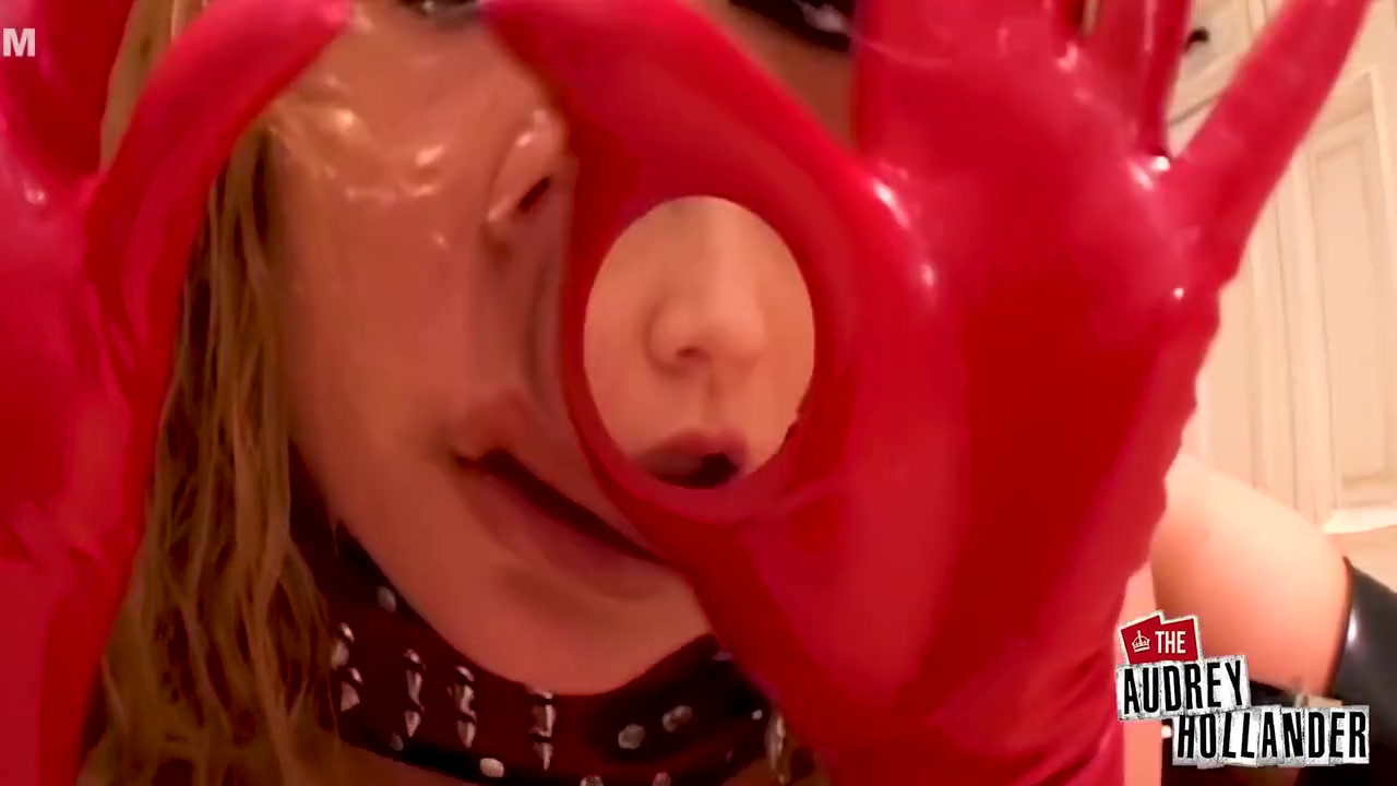 Otto Bauer And Audrey Hollander - Audreys Latex Hands Grip Ottos Cock In Kitchen Fuck!