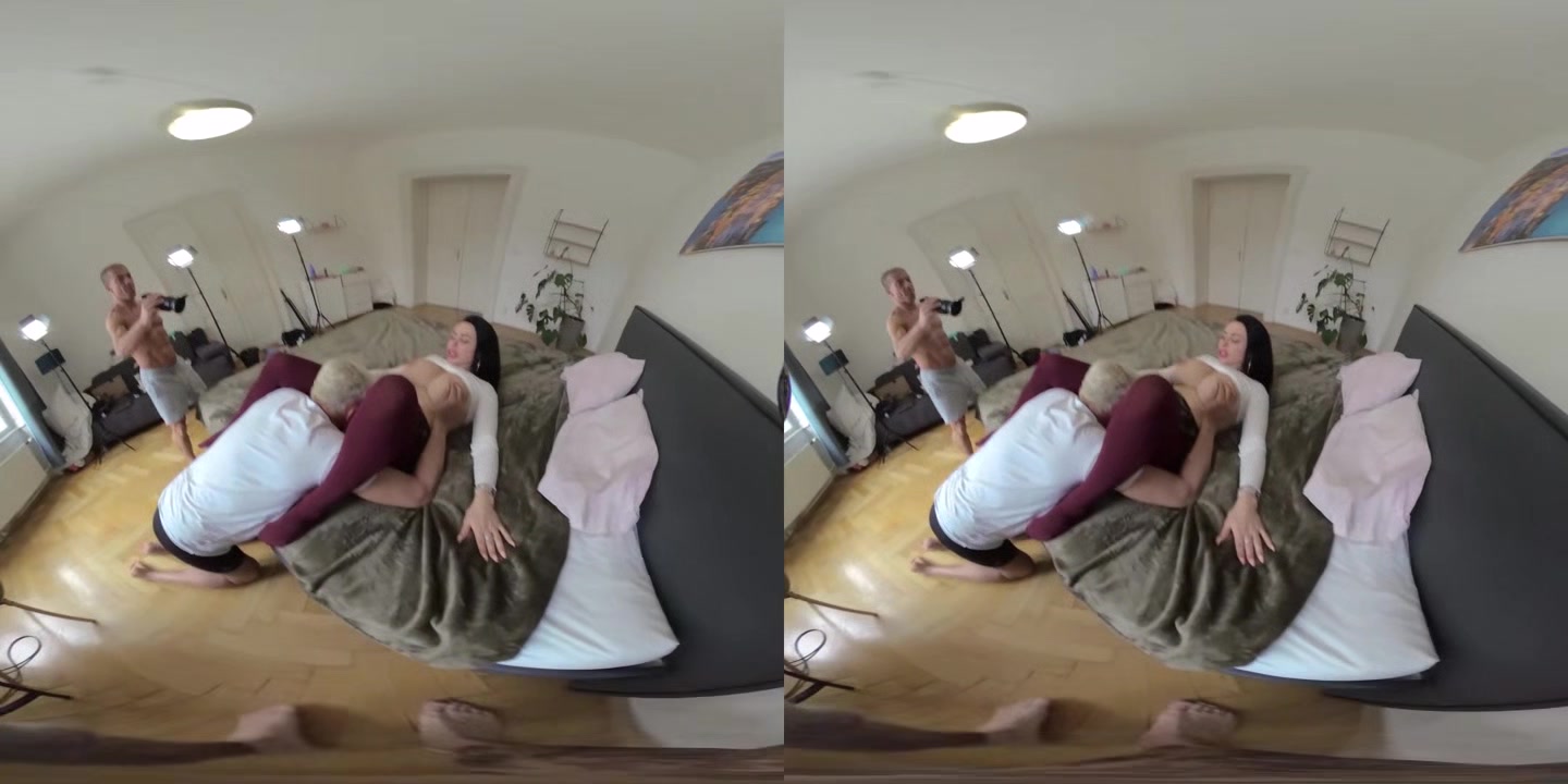 Horny Hotwife with Huge Tits Double Pussy Penetrated - PornoDanVR