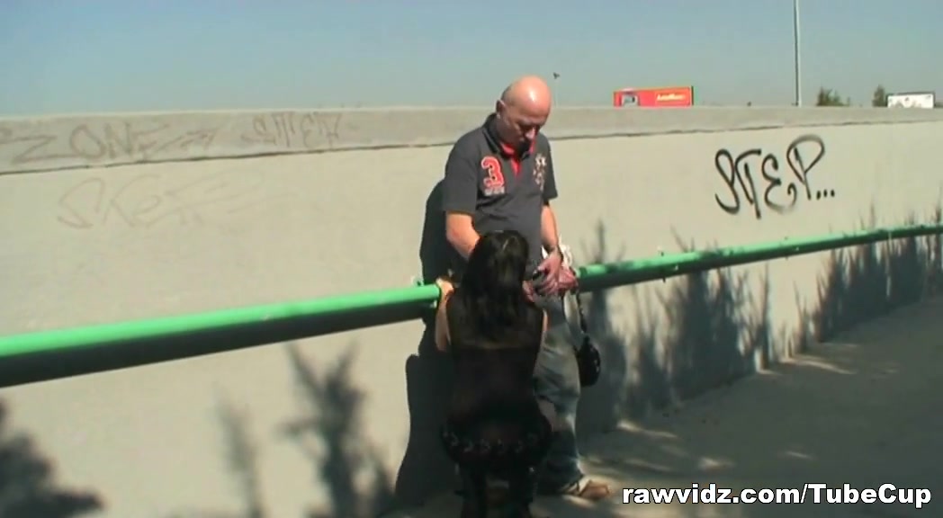 RawVidz Video: Naughty Amateur Couple Public Sex