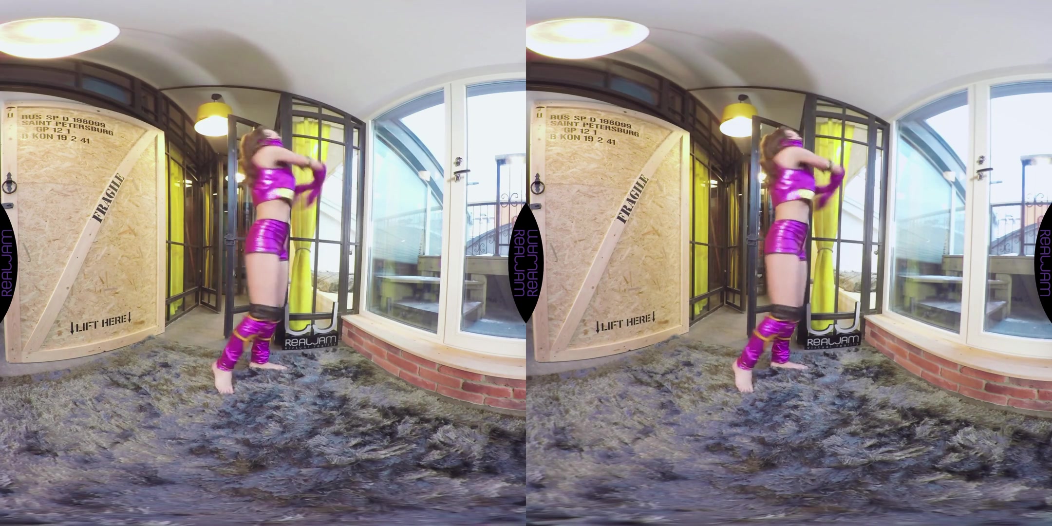 Lita Phoenix in Mileena's Warm-up - RealJamVR