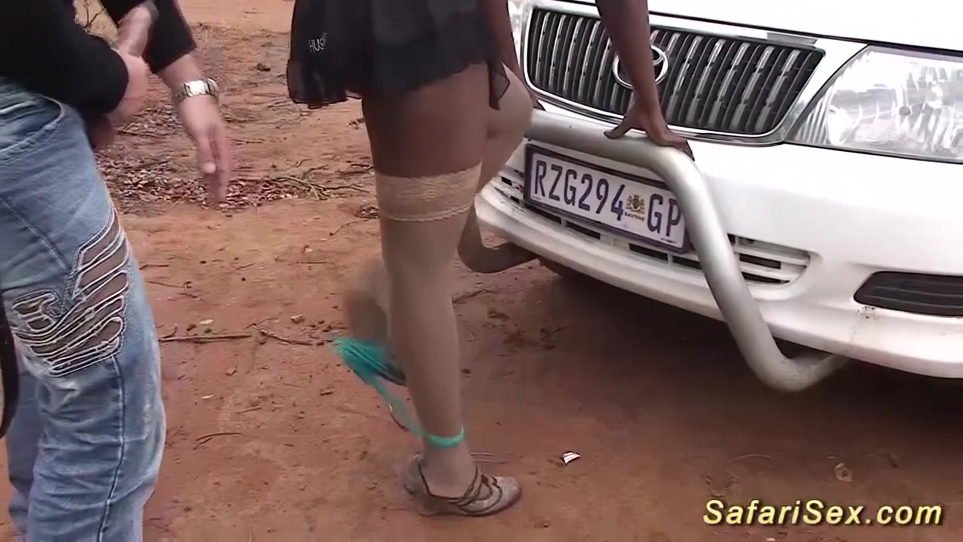 african babe picked up for outdoor fuck