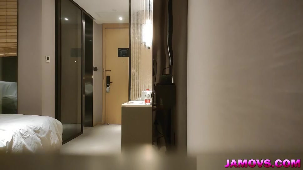 asian girl sex in a hotel