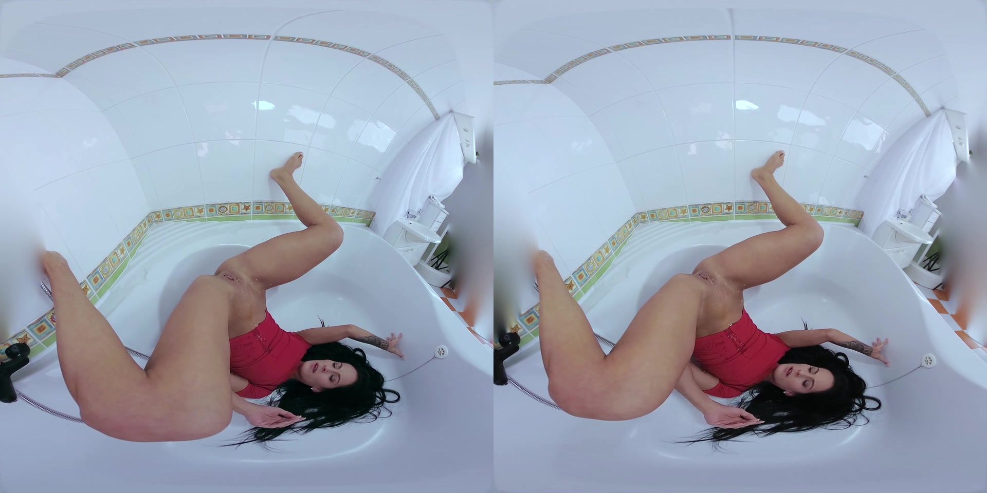 CzechVRFetish 185 Water Sport With Lexi