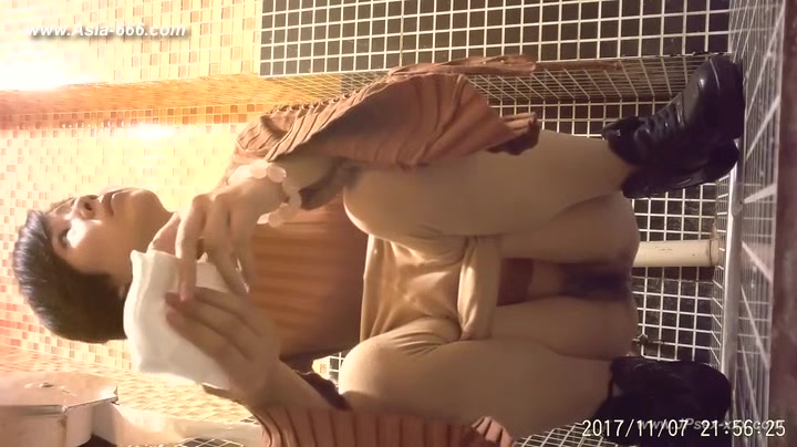 chinese amateur footjob & homemade.4
