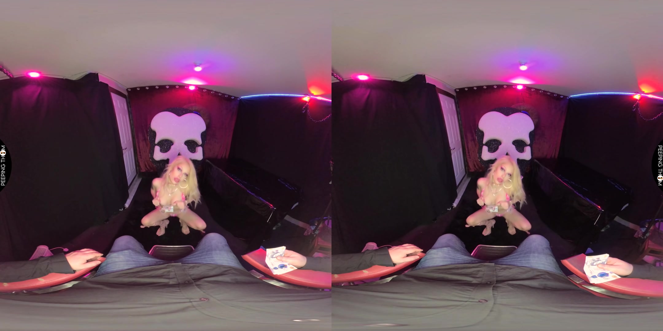 teen 18+ Stripper - PeepingThom