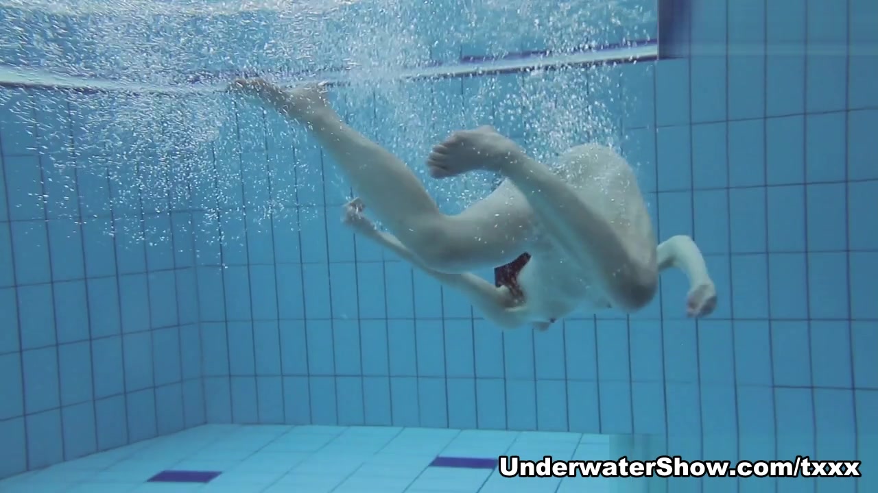 Roxalana Video - UnderwaterShow