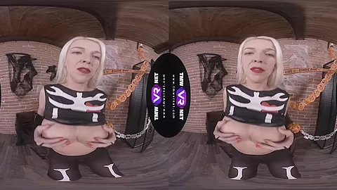 Sarah Kay in Pussy Opening Action - TMWVRNET