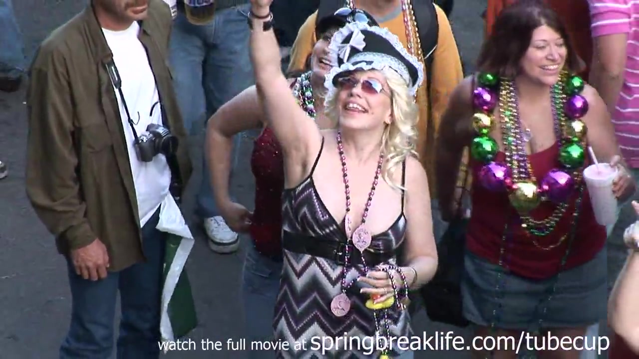 SpringBreakLife Video: Daytime Flashers