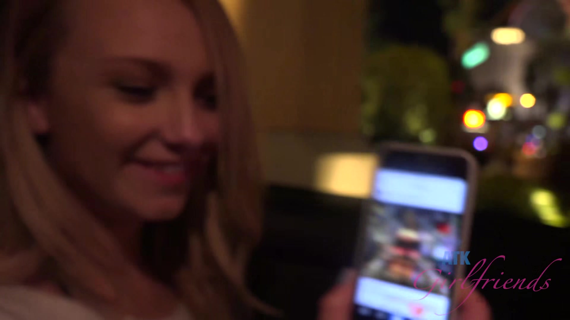 Virtual Vacation In Las Vegas With Sweet Teen Carmen Callaway 1/2