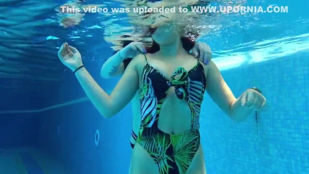 Sexy Babes With Big Tits Swim Underwater In The Pool